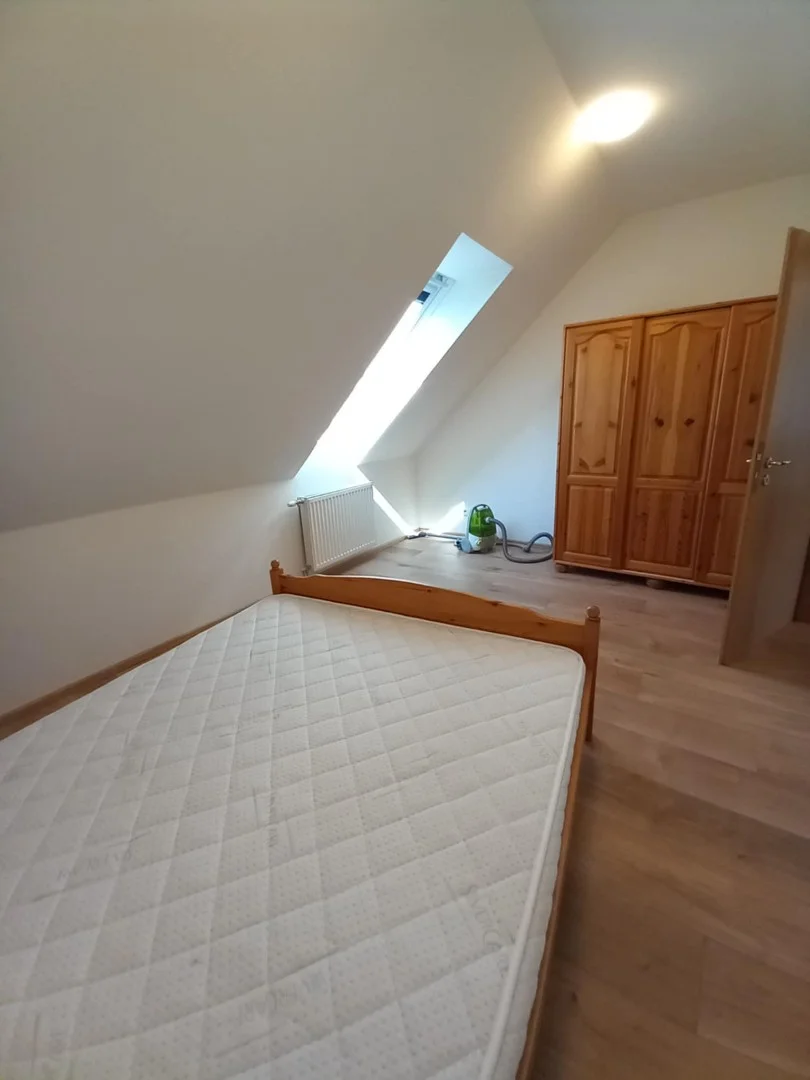 Pécs belvárosában a Barbakán téren 2 hálós lakás kiadó - Kép 9