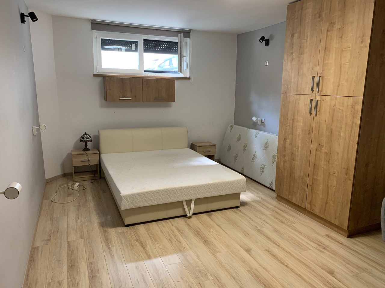 Pécs Egyetemvárosában felújított, szigetelt, kertkapcsolatos, teraszos, garázsos, dupla komfortos, klímás, gázfűtéses téglalakás eladó! - Kép 16