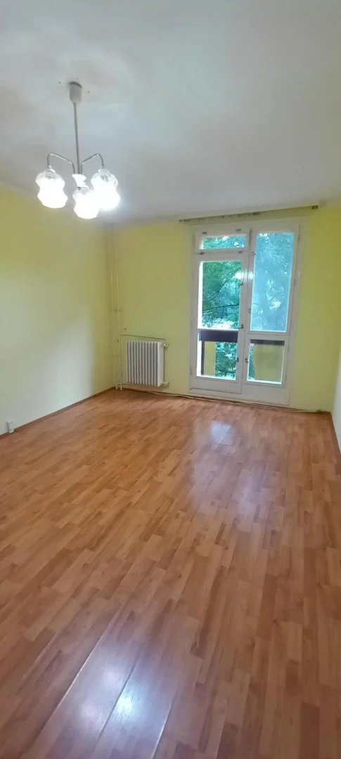 Eladó 2 szobás, azonnal költözhető lakás Pécs-Kertvárosban! - Kép 10