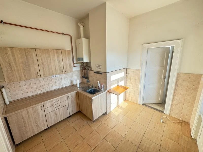 Pécs Belvárosában iroda kiadó - Kép 7