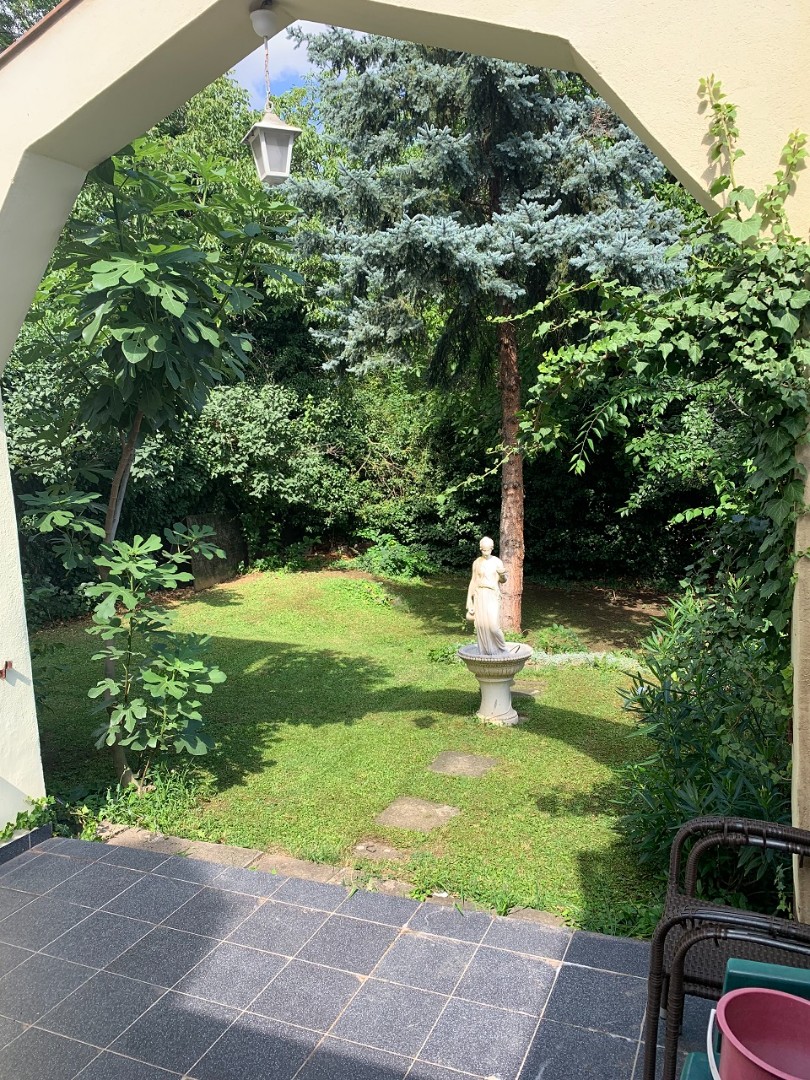 Pécs Egyetemvárosában sétatávolságra az egyetemi karoktól, kiváló befektetési lehetősséggel, komplett 3 lakásos, újszerű társasház eladó! - Kép 2