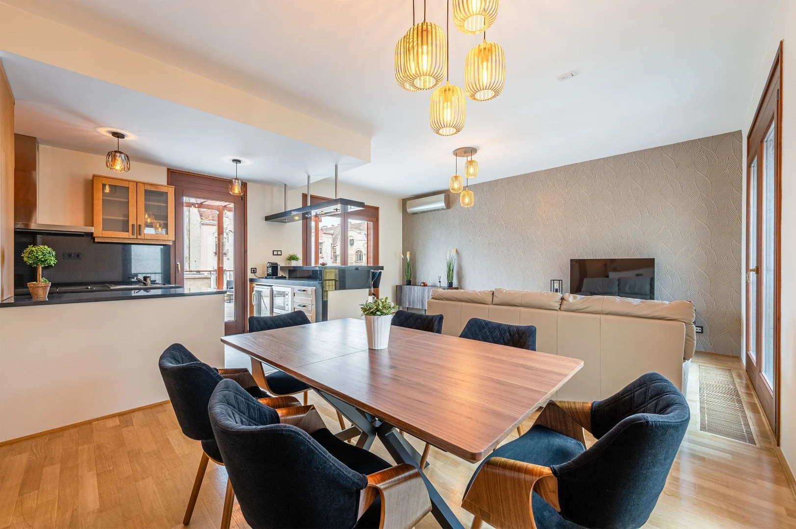 Eladó tégla lakás Budapest 07. ker.en - Kép 3