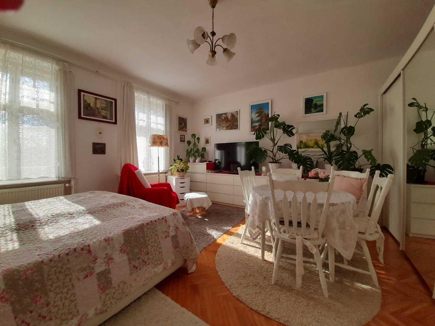 Felújított, világos, 2 szobás, 1. emeleti tégla lakás, saját kerttel Gödöllőn - Kép 6