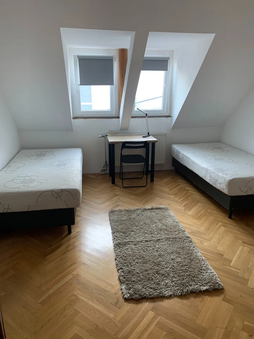 Pécs Egyetemvárosában, 2. emeleti, hőszigetelt, 3 hálószobás, panorámateraszos lakás eladó! - Kép 17