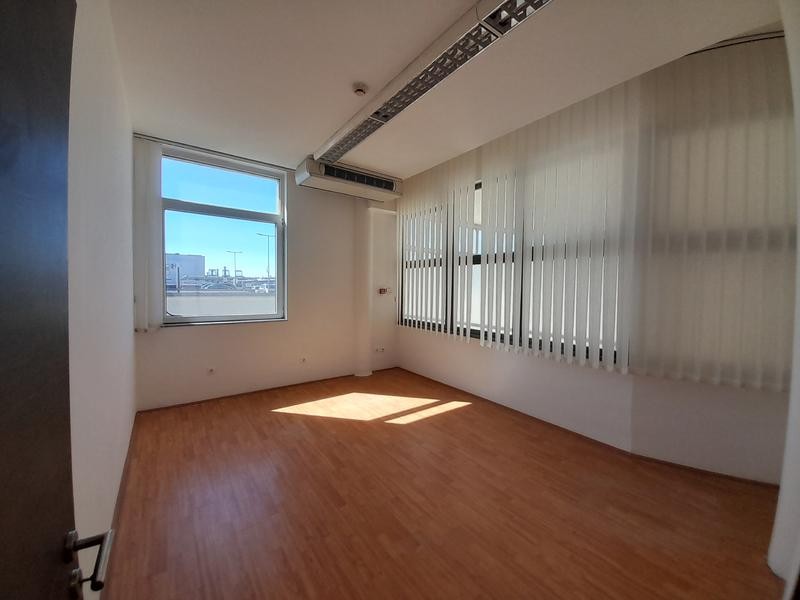 Pécs belvárosában iroda kiadó - Kép 7