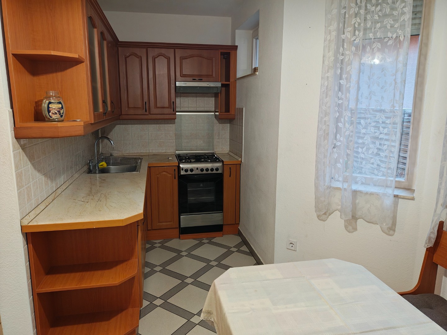 🏡 Eladó tetőteres családi ház Csepel határán – medencével, dupla garázzsal! - Kép 11