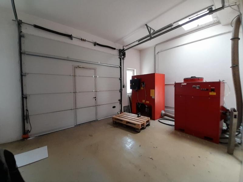 Ipari üzem és irodaépület KIADÓ - Kép 3