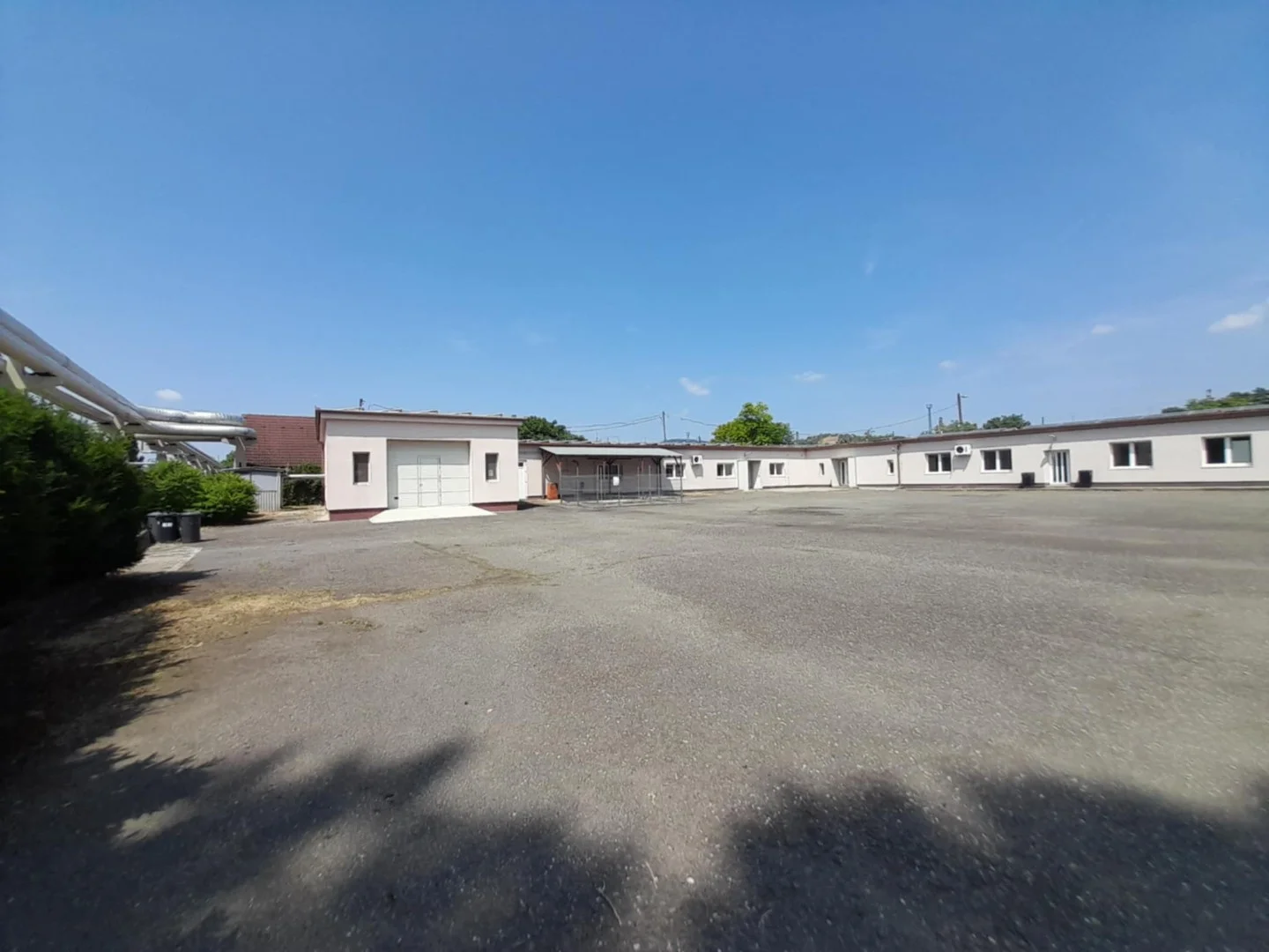 Pécsett Műhely - Iroda - Telephely eladó