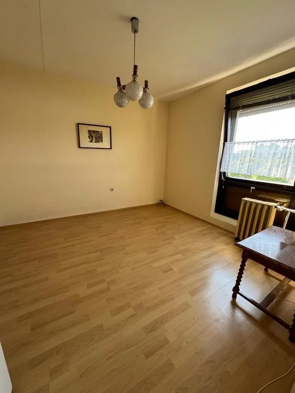 Eladó panel lakás Pécsen - Kép 6