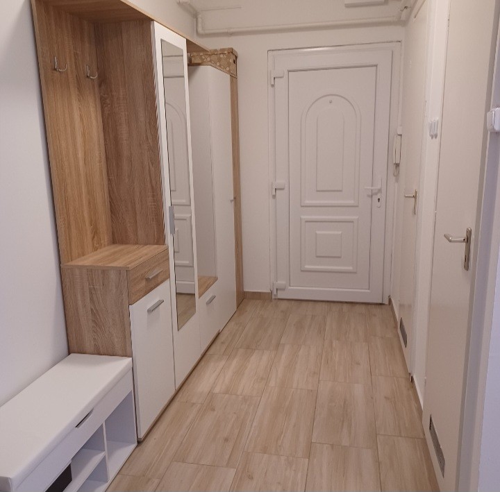 Napfényes magasföldszinti felújított lakás - Kép 4