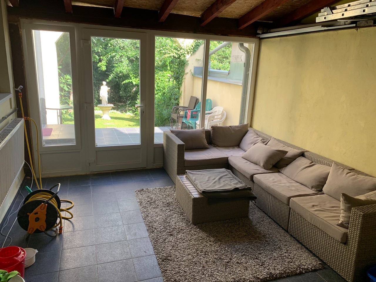 Pécs Egyetemvárosában felújított, szigetelt, kertkapcsolatos, teraszos, garázsos, dupla komfortos, klímás, gázfűtéses téglalakás eladó! - Kép 6