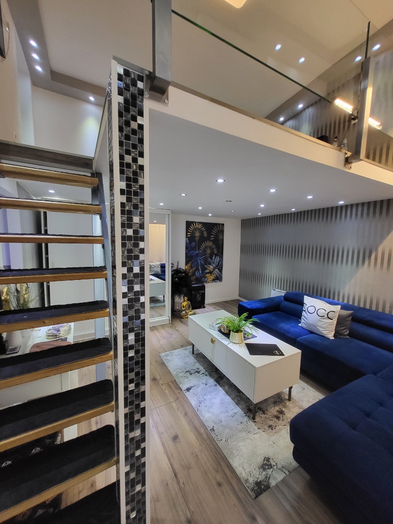 Két galériás okos otthon Újlipótvárosban