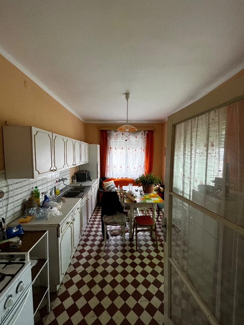 Eladó családi ház - Kép 5
