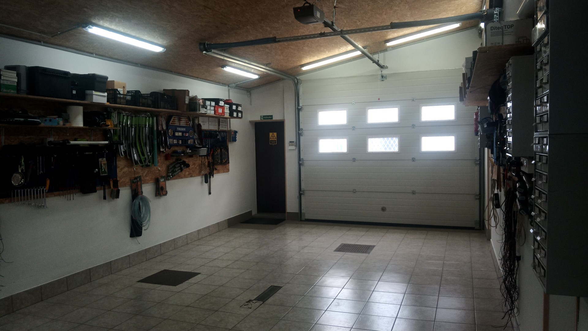 Autószerelő műhelykomplexum és lakások eladók! - Kép 6