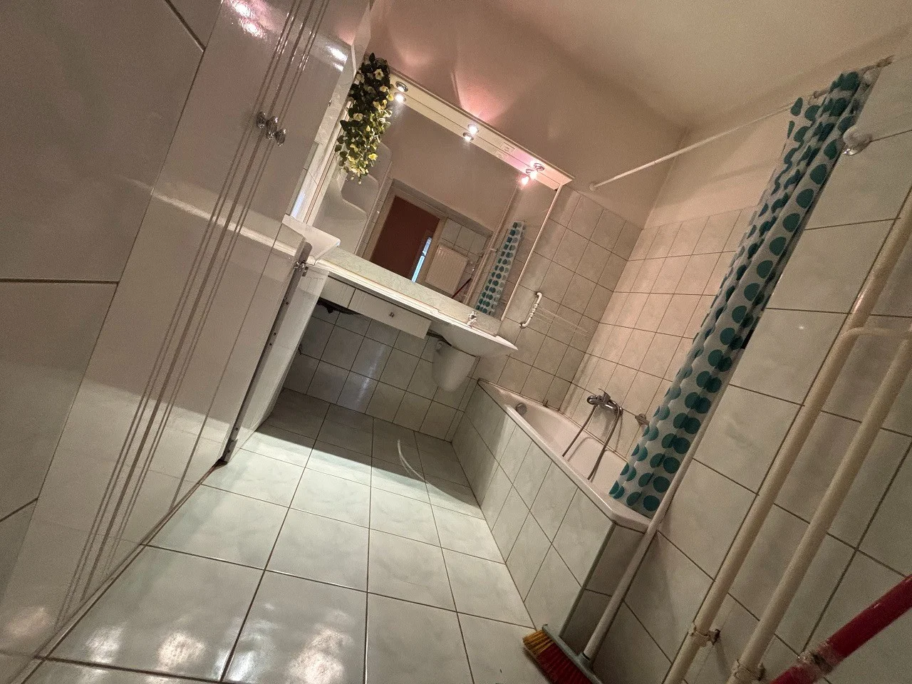 Pécsett az Uránvárosi részen 2.5 szobás, erkélyes, földszinti, téglalakás eladó! - Kép 12