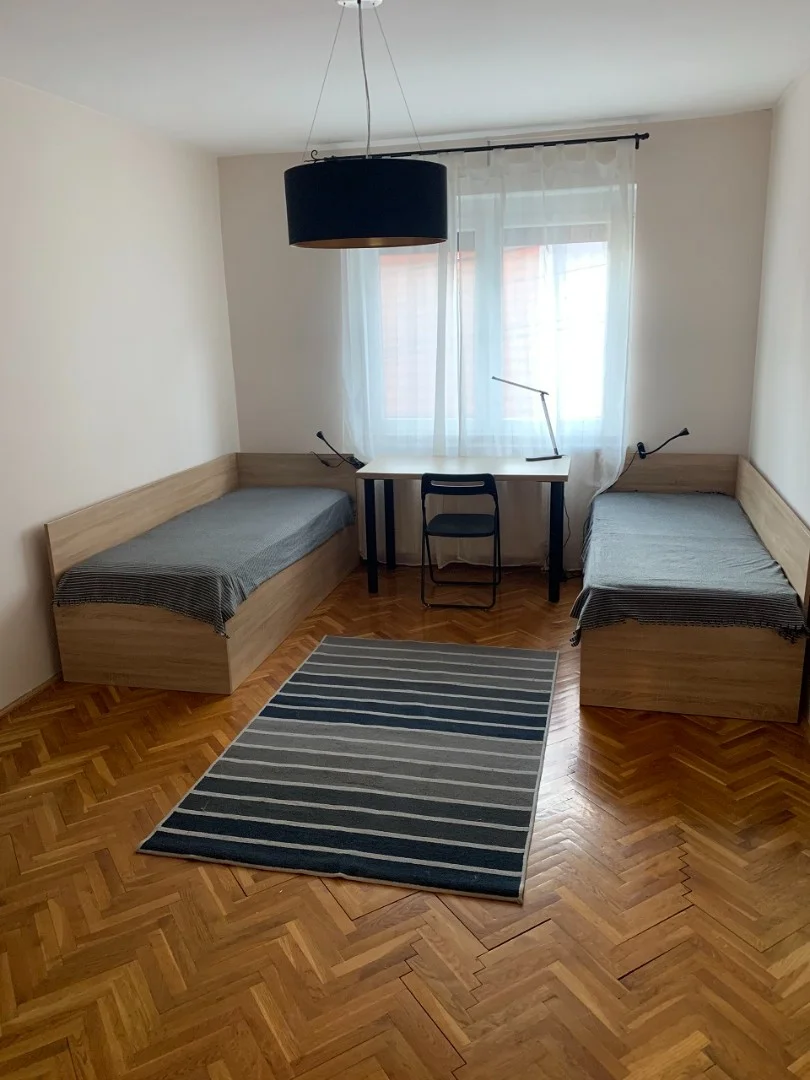 Pécs Egyetemvárosában, 2. emeleti, hőszigetelt, 3 hálószobás, panorámateraszos lakás eladó! - Kép 16