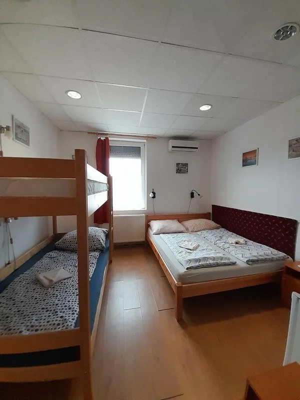 Eladó panzió Fonyódon - Kép 4