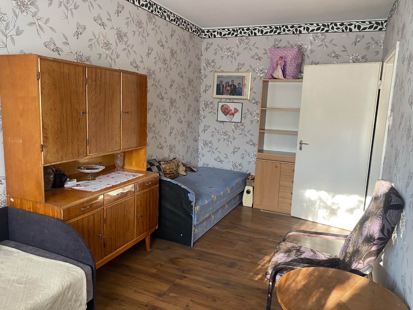 Eladó 1.emeleti lakás Tatabánya szívében - Kép 8