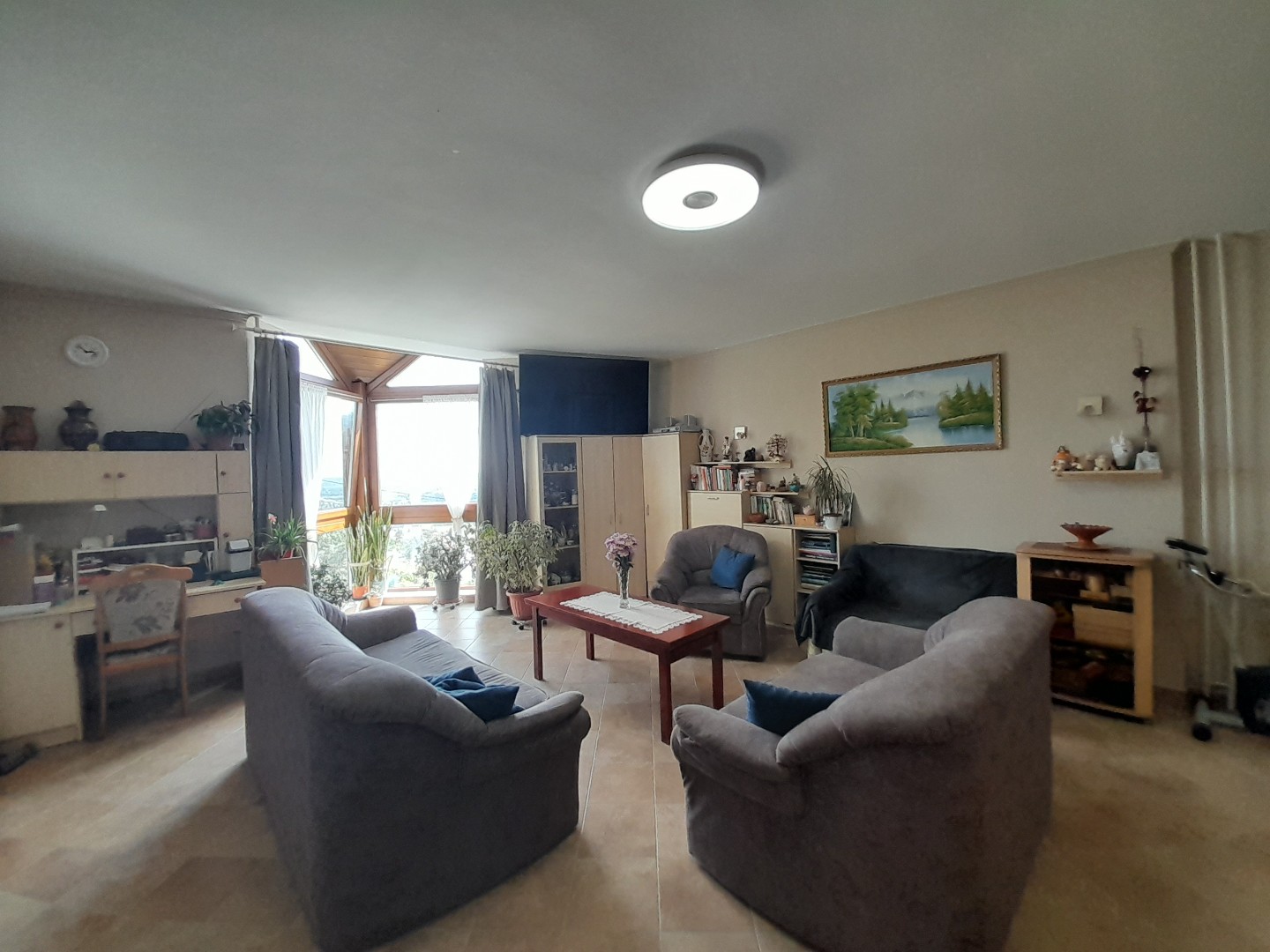 Mecsek-oldalban örökpanorámás 4 hálós, 2 fürdős, napelemes ház eladó - Kép 5