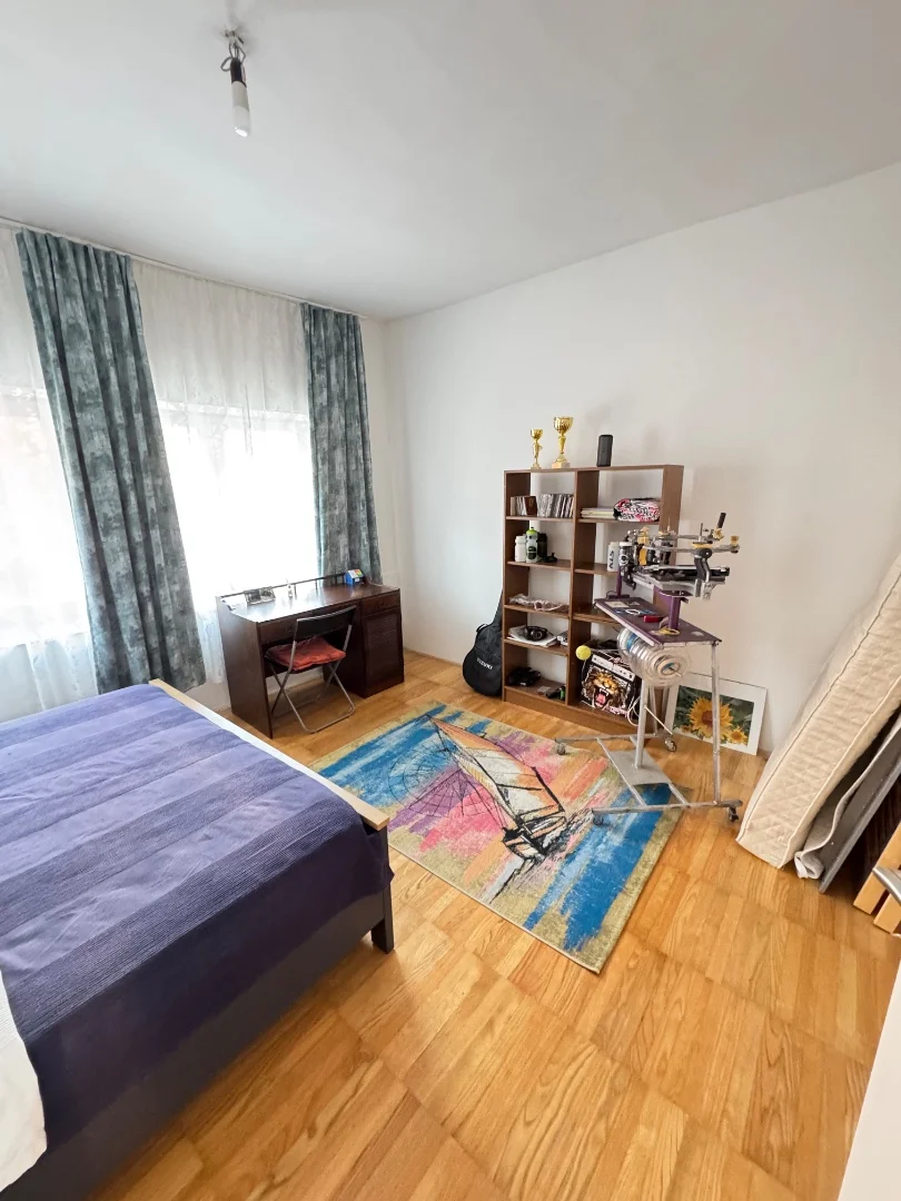 Belvárosban 5 hálószobás családi ház - Kép 12