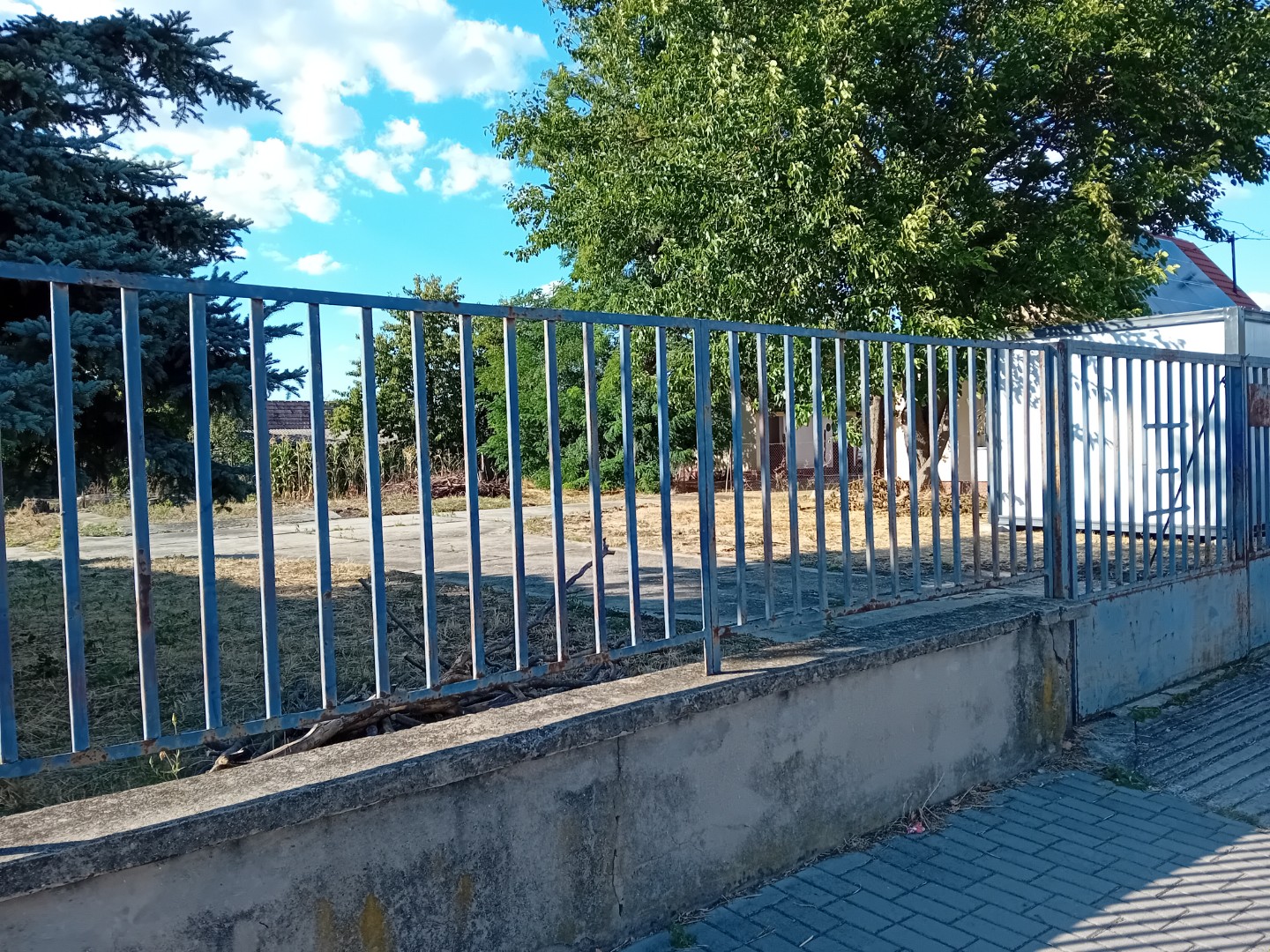 IPARI TELEK BÉRBEADÓ - Kép 5