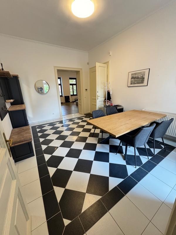 Eladó belvárosi nagypolgári ingatlan - Kép 2