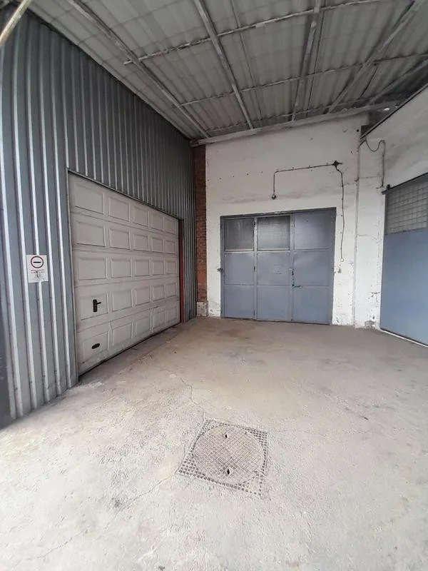 Pécs Belvárosában raktár kiadó - Kép 2