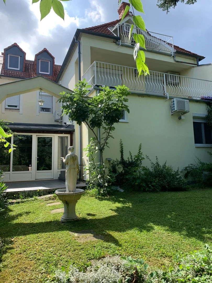 Pécs Egyetemvárosában sétatávolságra az egyetemi karoktól, kiváló befektetési lehetősséggel, komplett 3 lakásos, újszerű társasház eladó! - Kép 4