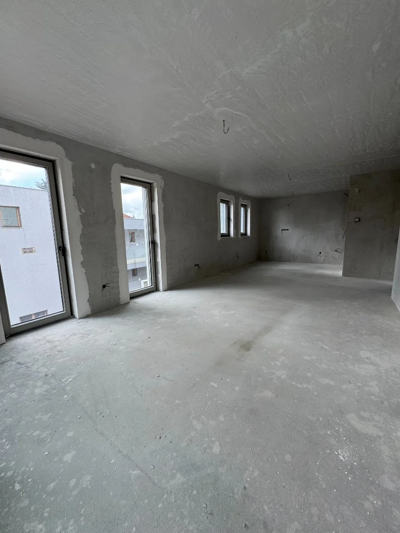 Eladó tégla lakás Pécsen - Kép 2