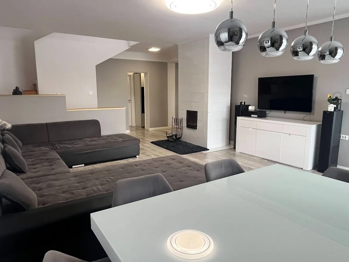 ELADÓ: Tágas, kényelmes családi otthon Halásztelek legszebb utcájában - Kép 13