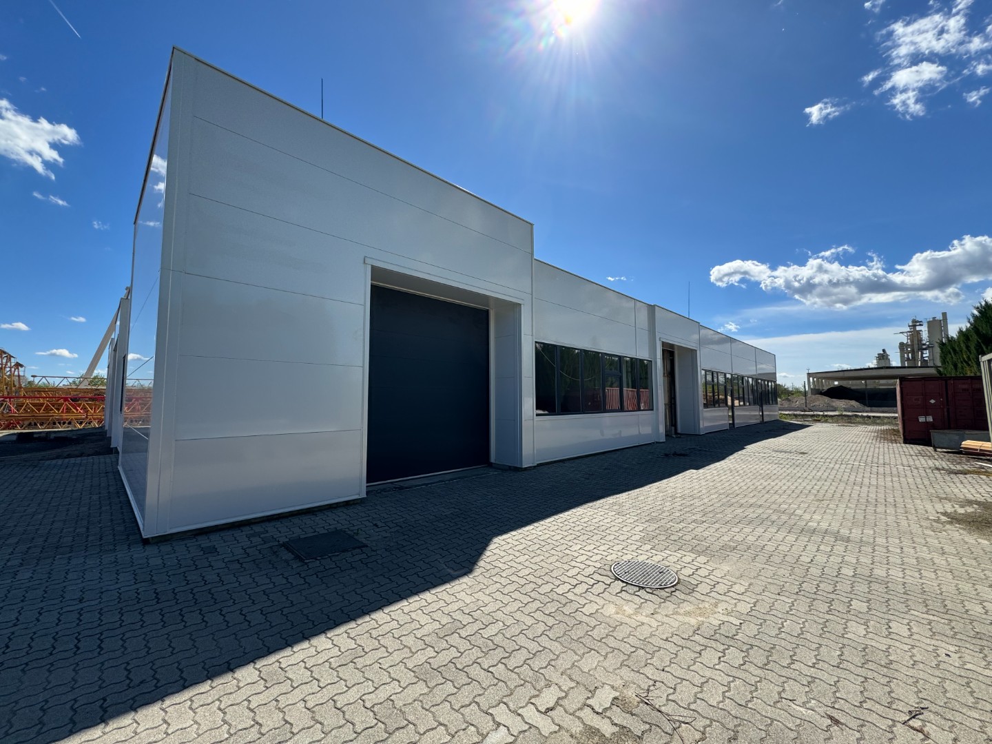 Kiadó raktár Dunakeszin!