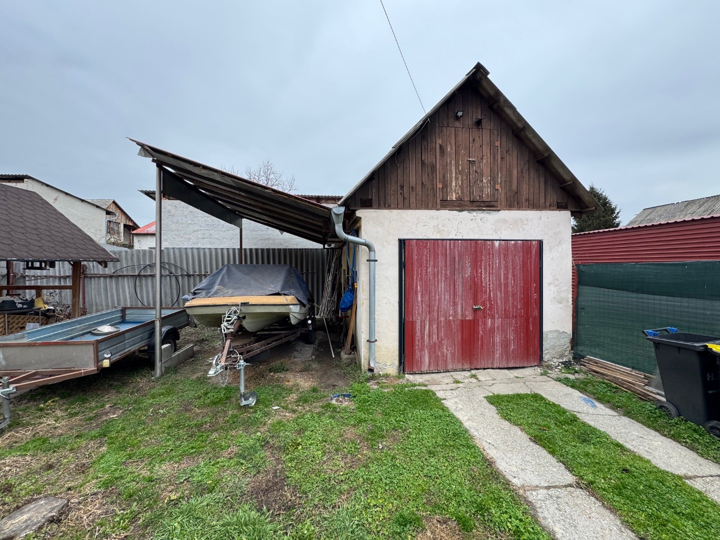 Eladó családi ház garázzsal - Kép 3