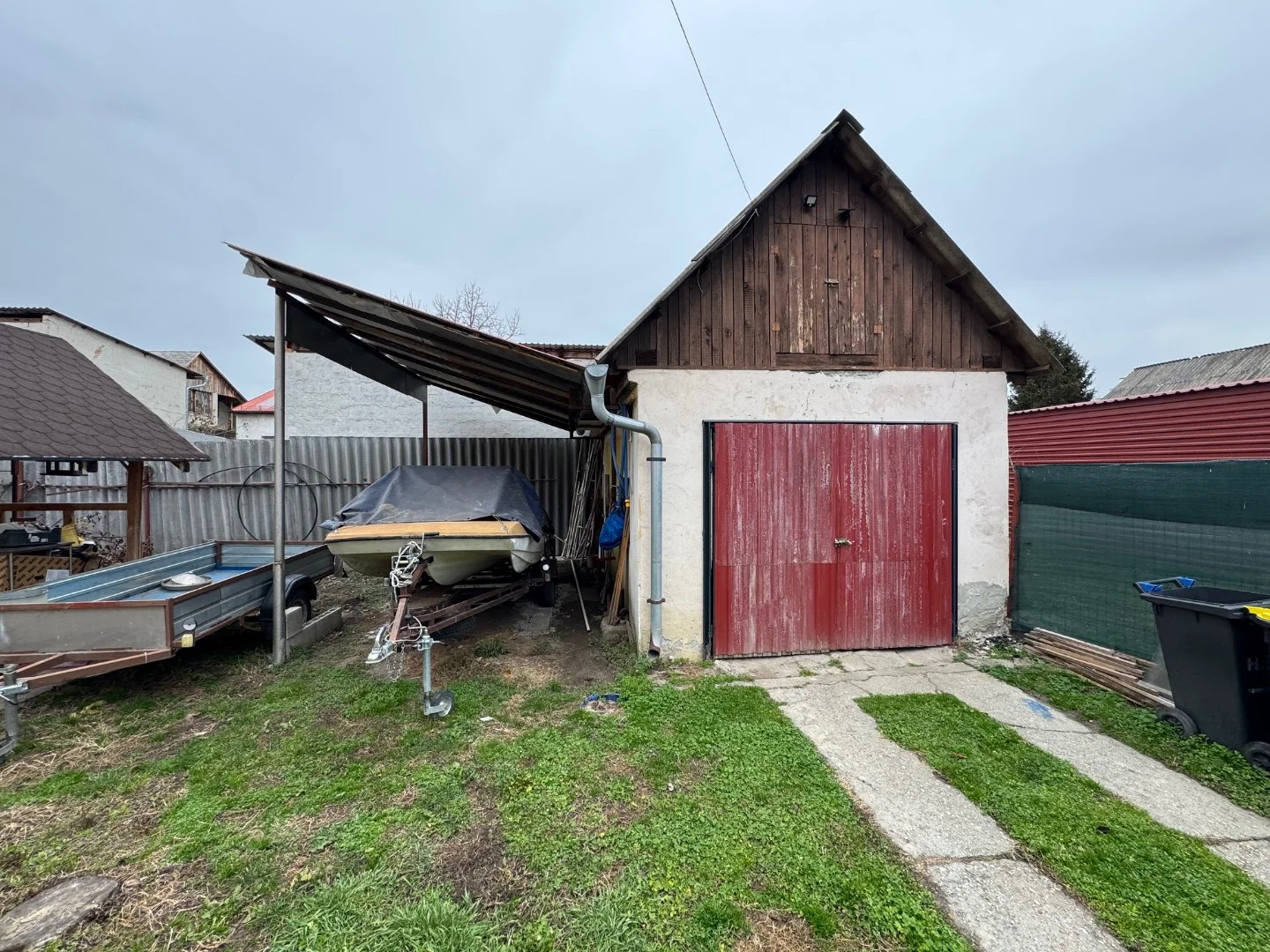 Eladó családi ház garázzsal - Kép 3