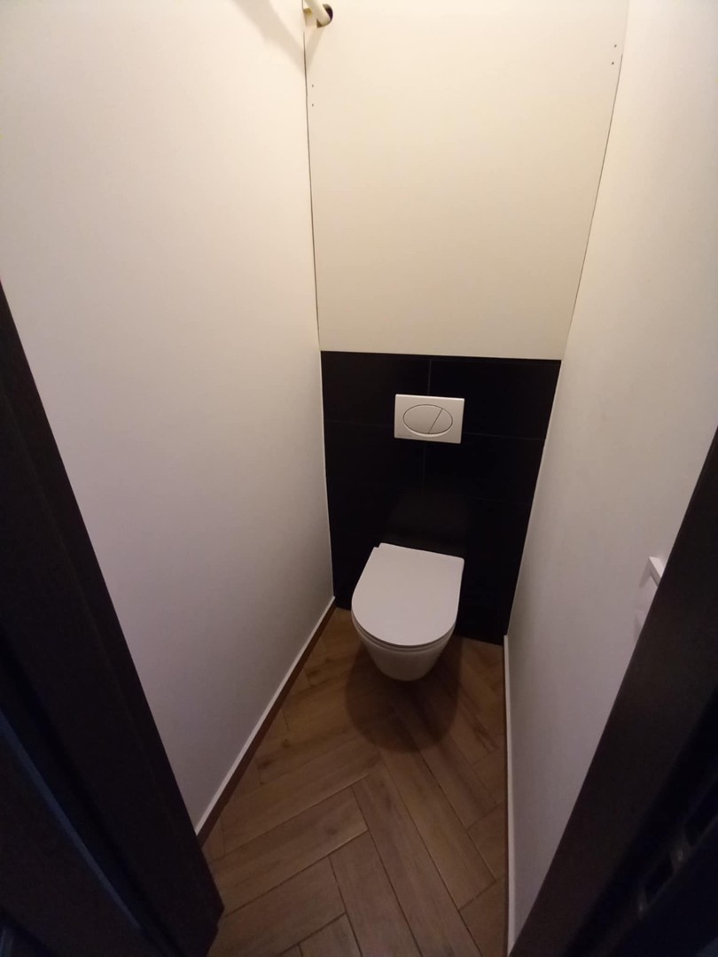 Pécs történelmi belvárosában 3 hálós felújított lakás - Kép 14