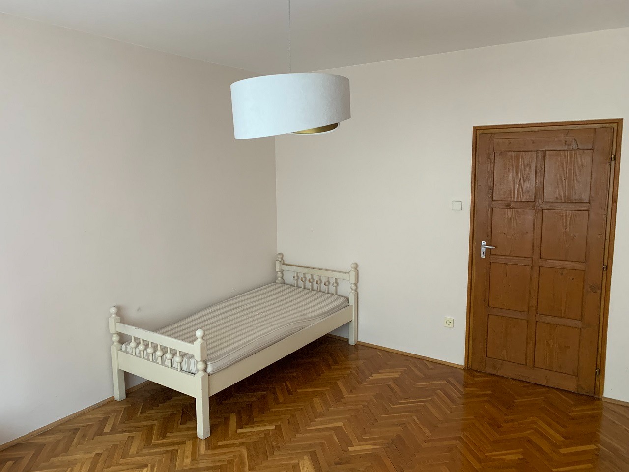 Pécs Egyetemvárosában 1. emeleti, szigetelt, panoráma teraszos, 4 hálószobás téglalakás eladó! - Kép 12