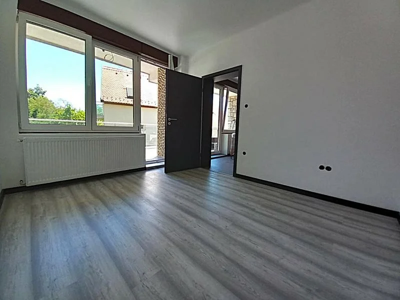 Eladó luxus lakás nagy terasszal - Kép 6