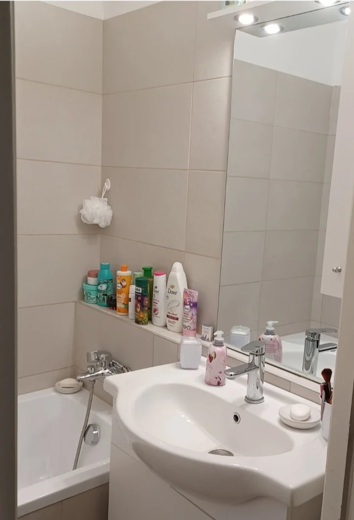 Napfényes magasföldszinti felújított lakás - Kép 2