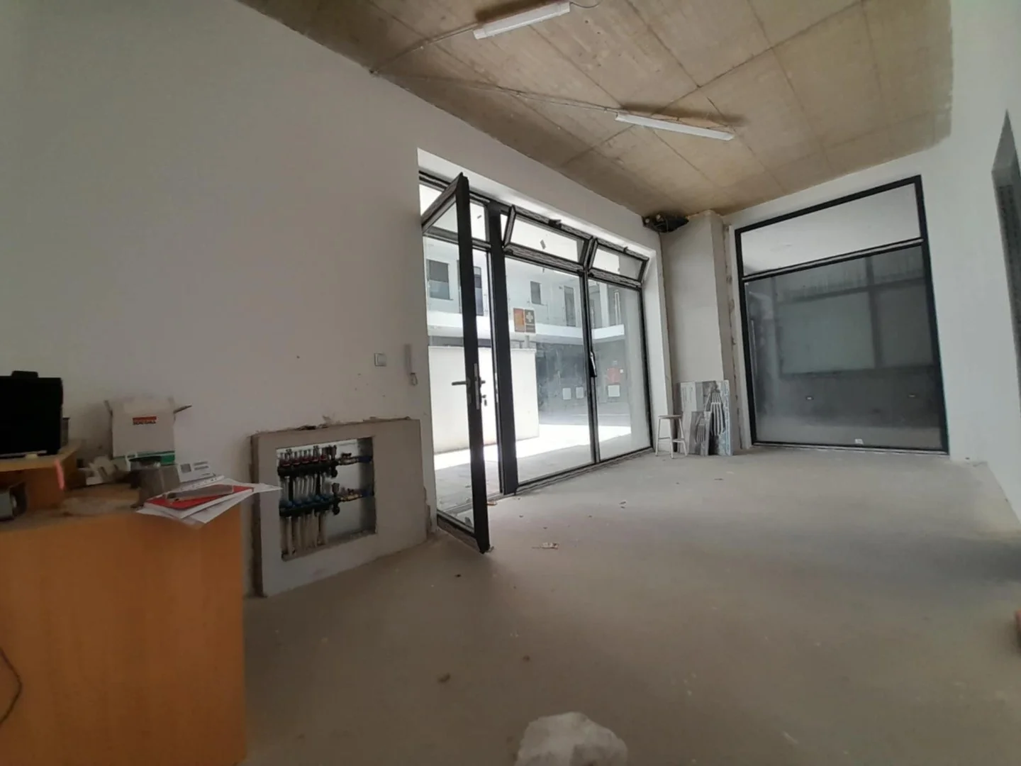 Új építésű üzlethelyiség a Mecsek oldalban eladó - Kép 3