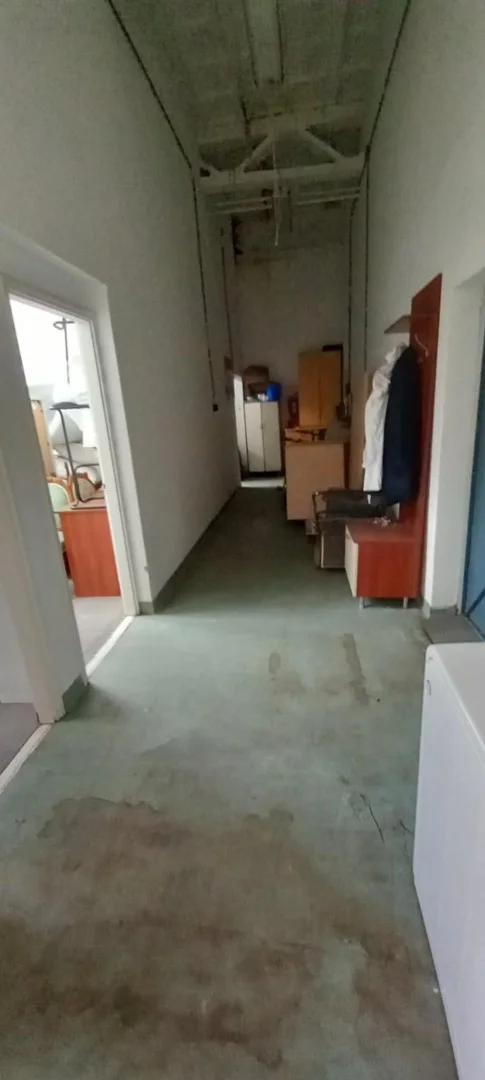 Pécsett raktár, üzem kiadó