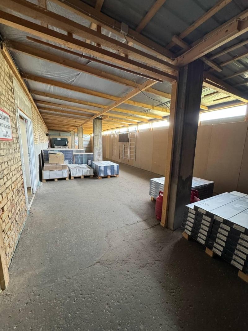 Eladó kereskedelmi ingatlan - Kép 8