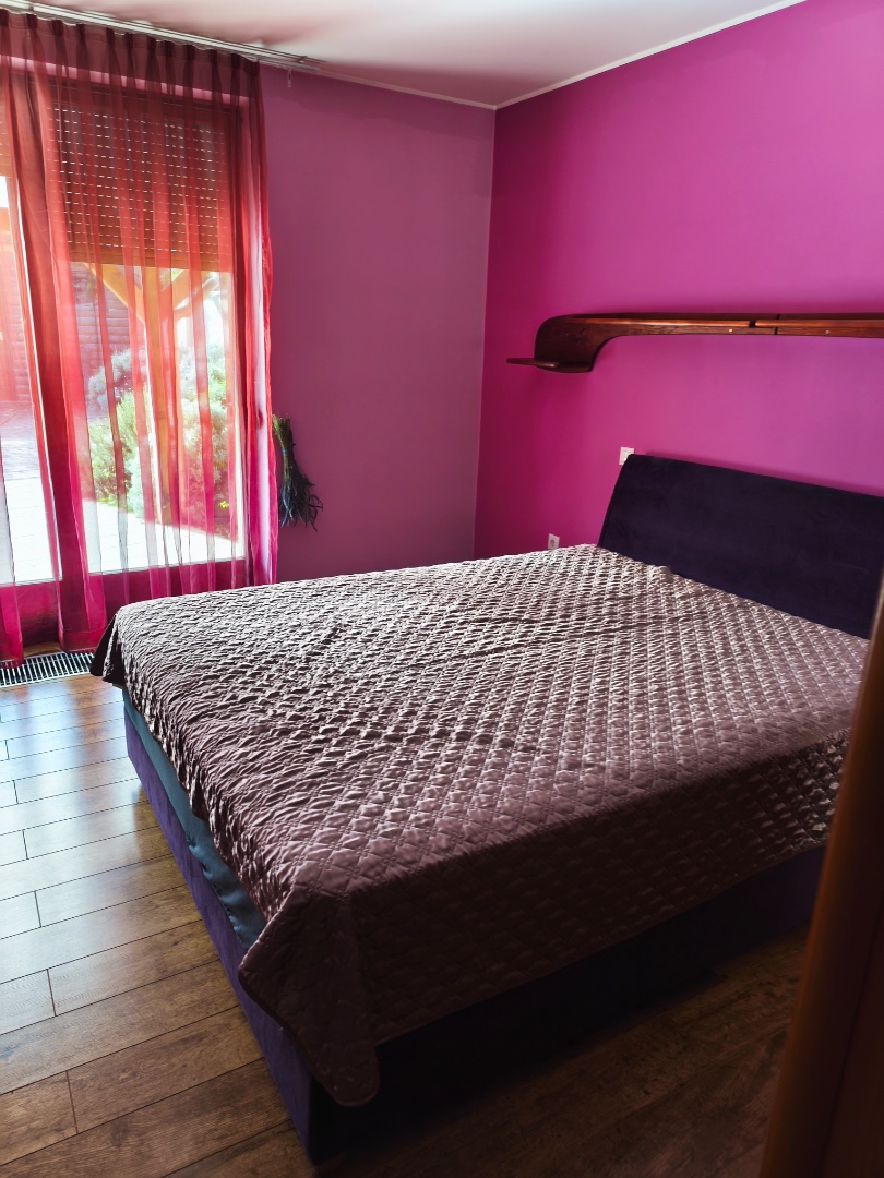 Mediterrán hangulatú családi ház Vértesszőlősön - Kép 11