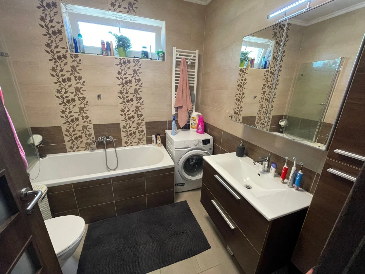 ELADÓ ÁLOMOTTHON DÉLEGYHÁZA SZÍVÉBEN! | NAPFÉNYES, 4 HÁLÓSZOBÁS CSALÁDI HÁZ - Kép 6