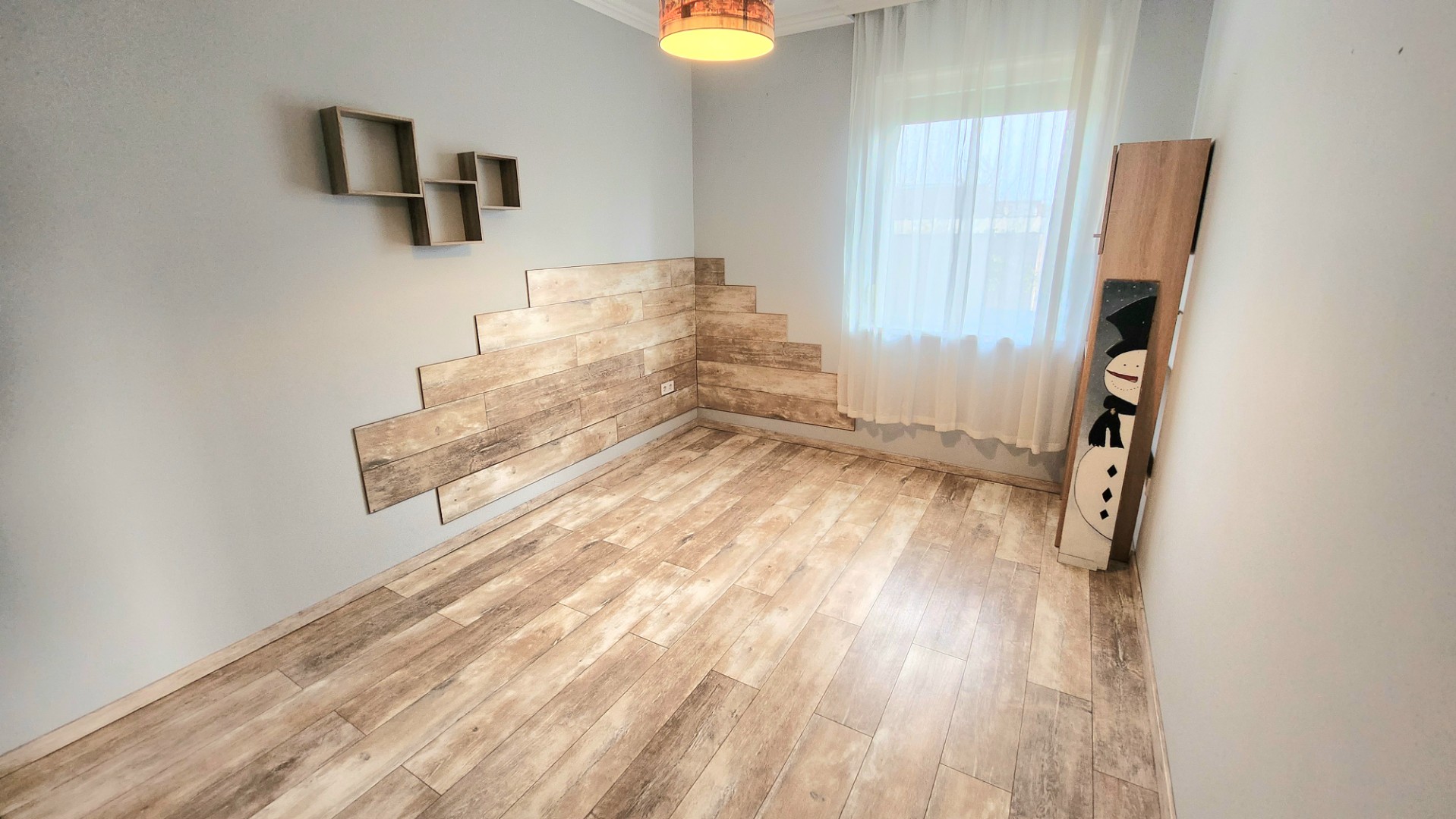 Eladó igényes családi ház Dunavarsányban – tágas terek, gondozott kert, kiváló elhelyezkedés! - Kép 7