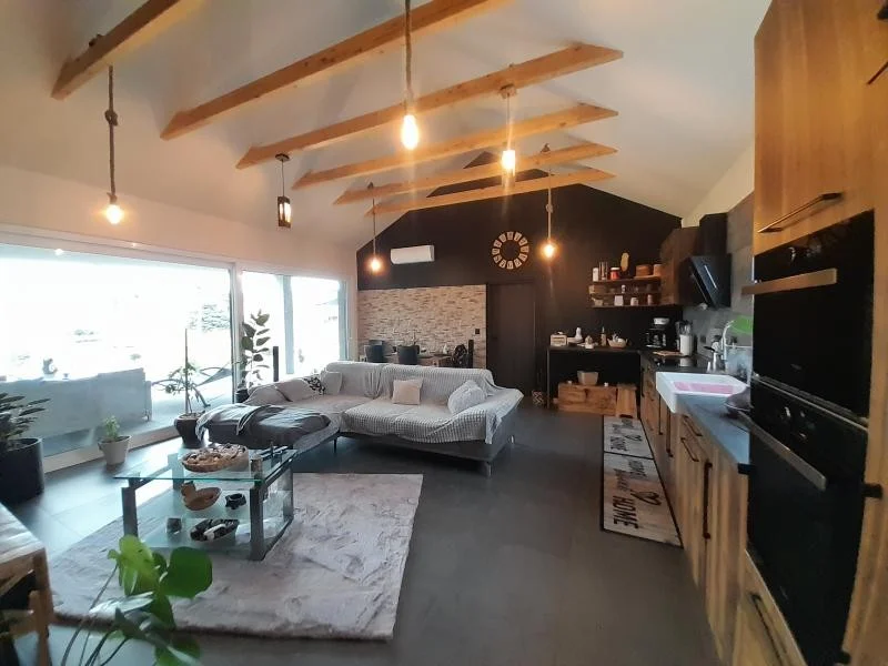 Eladó modern okos ház Újhegyen