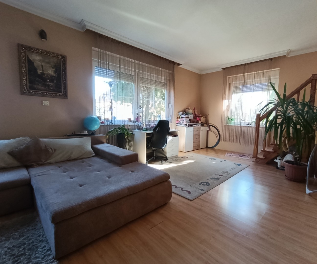 Veresegyház Pamut tó közelében kiváló állapotú, 5 szobás, 2 fürdős, erkélyes, teraszos családi ház - Kép 9