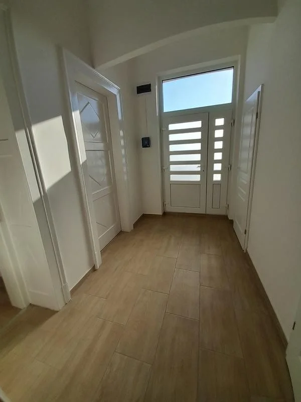 Kiadó belvárosi iroda Pécsen - Kép 3