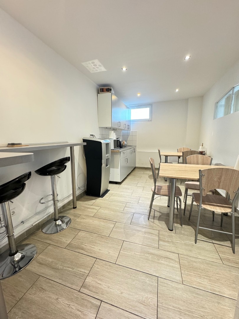 Eladó telephely - Kép 9