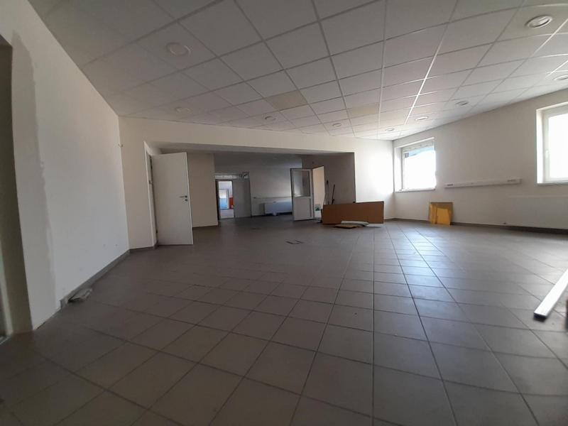 Ipari üzem és irodaépület KIADÓ - Kép 7