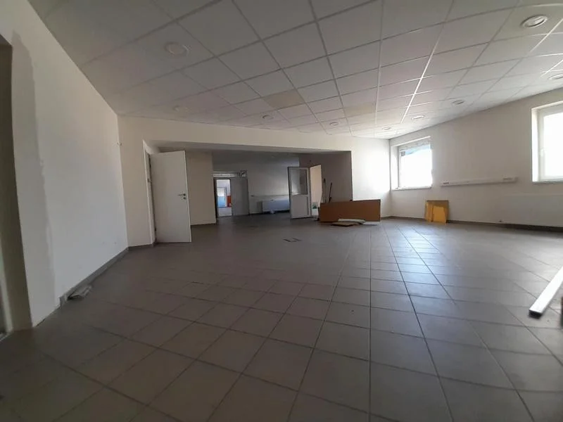 Ipari üzem és irodaépület KIADÓ - Kép 7