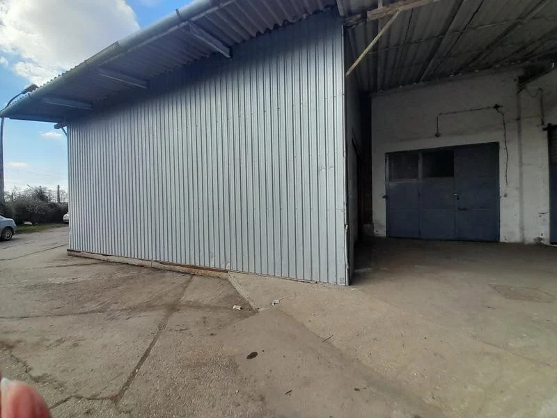 Pécs Belvárosában raktár kiadó - Kép 3